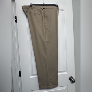 Haggar Men's Tan Chinos
